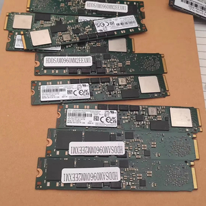 Unidad de estado sólido HORNG SHING usada en el disco SSD PM983 M.2 960G SATA 6Gbps - Product Image 2