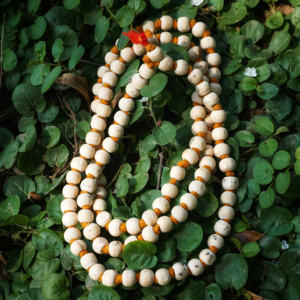 ชุดลูกปัดไม้ธรรมชาติมาลาสีขาว - Product Image 6