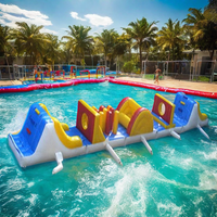 Parc aquatique gonflable personnalisé avec parcours d'obstacles en PVC, capacité de 100 à 500 kg et 5 à 10 passagers pour les hôtels de villégiature