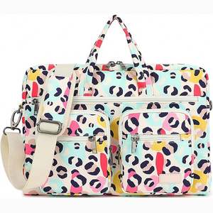 Échantillon gratuit Nouveau tendance Femmes Fille Mignon Fluffy Puffy Sleeve Bags Housse de protection pour ordinateur portable Couvertures matelassées rembourrées pour ordinateur portable - Product Image 5