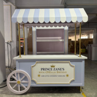 Personnalisez le ensemble complet de décorations de scène pour mariage, fournisseur de fêtes, chariot à bonbons pour baby shower, présentoir de chariot à bonbons blanc