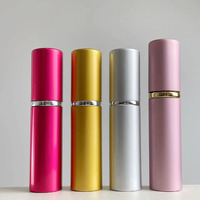 Vente en gros de jolis mini atomiseurs ronds transparents de 5ml 10ml flacon en verre de vaporisateur de parfum à torsion intérieure avec vaporisateur à pompe