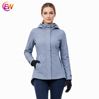 Chaqueta de equitación impermeable y elástica para mujer, con cola larga, abrigo softshell ecuestre, ropa de equitación con logotipo personalizado.