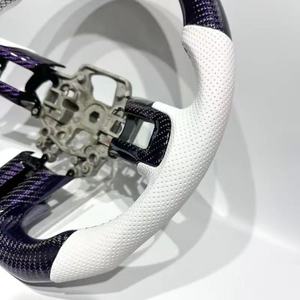 Volant en cuir perforé blanc avec fibre de carbone pour <span class=keywords><strong>Ford</strong></span>, compatible avec <span class=keywords><strong>Mustang</strong></span> GT500 GT350 2015 2016 2017 - Product Image 2