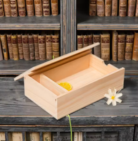 Boîte de rangement rectangulaire en bois de pin avec logo personnalisé, fabriquée à la main, avec impression par estampage