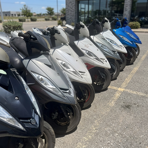 Scooter à essence KYMCO propre à vendre - Conduite fluide, origine Taïwan - Product Image 3