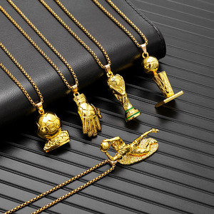 Collar de Aleación Chapado en Oro con Diseño de Balón de la Copa Hércules Vintage, Guante de Oro y Guante de Portero Dorado, Regalos para Partidos de Fútbol - Product Image 2
