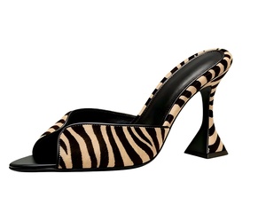 Sandali da donna con stampa zebrata, tacco a blocco, punta aperta, taglio a V, slip-on, con tacco alto a tromba, unici, per feste - Product Image 2