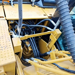 Excavadora de cadenas Caterpillar 315D2 usada de 15 toneladas con motor, bomba y cucharón de excavación estándar - Product Image 5