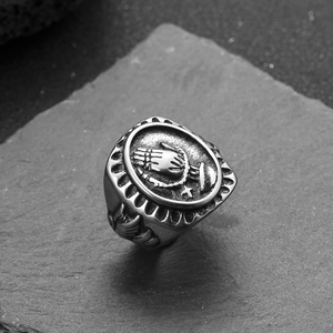 Anillo de Acero Inoxidable Chapado en Oro Real con Diseño de Cruz, Estilo Hip Hop para Hombre, Acabado Vintage Antiguo, Joyería Grabada Resistente al Deslustre - Product Image 4