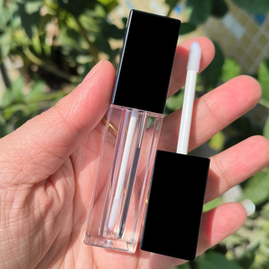 Cy002 Bán Buôn 3Ml Màu Đen Top Rõ Ràng Chai Vuông <span class=keywords><strong>Lip</strong></span> <span class=keywords><strong>Gloss</strong></span> Ống Nhỏ Gọn Và Di Động <span class=keywords><strong>Lip</strong></span> <span class=keywords><strong>Gloss</strong></span> Ống <span class=keywords><strong>Lip</strong></span> <span class=keywords><strong>Gloss</strong></span> <span class=keywords><strong>Container</strong></span> - Product Image 5