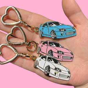 Venta directa de fábrica de <span class=keywords><strong>China</strong></span> llavero de metal personalizado 3D llavero de metal Corazón de dibujos animados llavero brillo esmalte duro coche llavero de metal