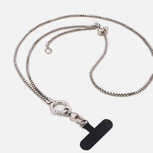 สายคล้องโทรศัพท์แบบใหม่ ดีไซน์สร้างสรรค์ ใช้คล้องคอ คล้องกุญแจ หรือคล้องตัวได้  ทำจากพลาสติก  สามารถใช้เป็นพวงกุญแจได้ - Product Image 4