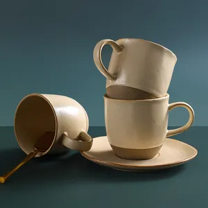 2024 Esanjoy Set alat makan porselen, Set cangkir bintik buatan tangan dengan piring untuk teh kopi krem keramik piring renda