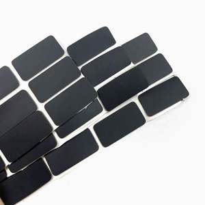 Tapis antidérapant en silicone noir découpé sur mesure, auto-adhésif, résistant à l'usure et durable, pour protection des pieds - Product Image 3