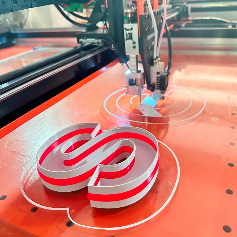 2023 Nieuwe 3d Letter Making Machine 3d Printer Dubbele Extruder Drukmachine Voor Teken Afdrukken