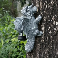 Drachen-Themen Lebensgroße Kunststatue aus Harz, Handbemalt, Solarbetrieben, mit Laterne, Strukturierte Schuppen, Outdoor-Baummodell, Tier