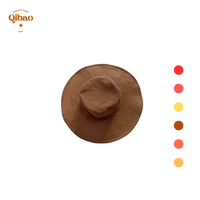 Accessoires pour bébés Chapeau en sergé Jenar Chapeau à bord plat Tissu doux et confortable Style minimaliste