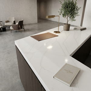 Encimera de Cuarzo Artificial de 30 mm, Tamaño Súper Jumbo, Color Gris Pulido con Vetas Fluidas, Personalizada de Fábrica, para Mostrador de Recepción de Bar Comercial - Product Image 5