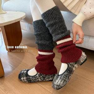 Chaussettes d'hiver épaisses et résistantes pour femmes, en laine et coton tricoté thermique, avec bordure en fourrure, pour les fêtes - Product Image 3