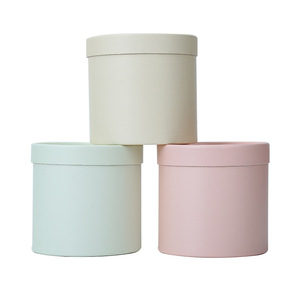Scatola Regalo Cilindrica di Lusso all'Ingrosso con Manico a Telescopio e Goffratura per la Festa della Mamma e San Valentino - Product Image 1