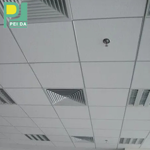 Plaques de plafond en plâtre laminées PVC, durables et antifongiques, pour la décoration intérieure des maisons, bureaux et commerces. - Product Image 1