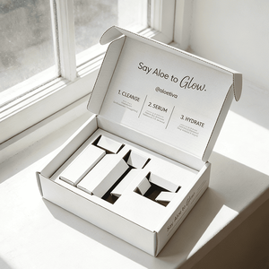 Boîtes d'expédition en carton ondulé blanc minimalistes personnalisées avec impression de marque, emballage en papier pour solutions d'expédition de coffrets de soins de la peau haut de gamme - Product Image 3