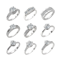 Nouveautés Bijoux pour femmes en argent sterling S925 5mm-7mm Moissanite Diamond Couple Ring Claw Setting Convient comme bague de mariage