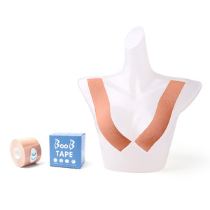 Boob Tape femmes Sport mamelon couverture coupe libre sein Push up ruban adhésif collant <span class=keywords><strong>soutien</strong></span>-<span class=keywords><strong>gorge</strong></span> soulever corps Invisible <span class=keywords><strong>soutien</strong></span>-<span class=keywords><strong>gorge</strong></span> - Product Image 5