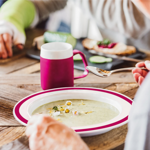 Assiette inclinée réutilisable ORNAMIN – Assiette d'appoint antidérapante pour personnes à mobilité réduite, compatible lave-vaisselle et micro-ondes - Product Image 3