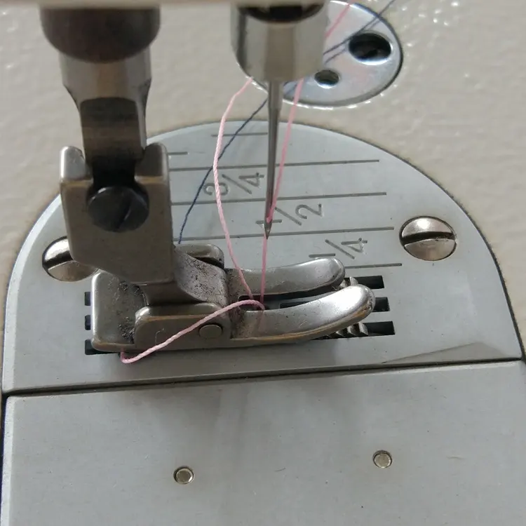 Dikendalikan Komputer Langsung Mesin Jahit High Speed Lockstitch