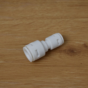 Conector rápido para purificador de agua, accesorio de tubería PE de 3 a 2 puntos para sistema de ósmosis inversa, gran compatibilidad - Product Image 1