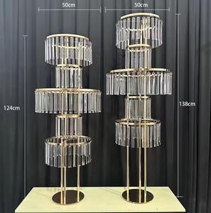 คริสตัลสีทองขนาดใหญ่แขวนตกแต่งโต๊ะงานแต่งงานสไตล์โมเดิร์นพร้อมที่วางดอกไม้และเชิงเทียน - Product Image 2