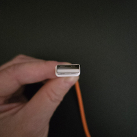 Cables USB a 8 Pines con Aspecto Premium, Resistentes a la Tensión, al Desgaste y Duraderos, con Trenzado de Nailon