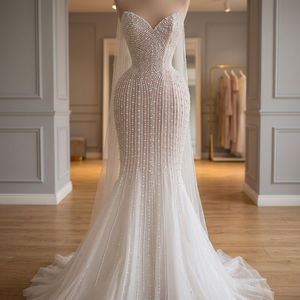 Robe de mariée sirène faite à la main de haute qualité OEM, élégante et luxueuse, silhouette princesse, dos boutonné, dentelle et perles, sur mesure, vente en gros - Product Image 3