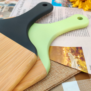 Tabla de Cortar de Bambú Ecológica al por Mayor con Personalización de Logotipo Cortado con Láser para Uso en Cocina, Vegetales, Pizza, en Casa y Camping - Product Image 4