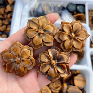 Fleur de <span class=keywords><strong>rose</strong></span> en <span class=keywords><strong>pierre</strong></span> naturelle œil de tigre, cristal de guérison, artisanat en <span class=keywords><strong>quartz</strong></span> pour la décoration, vente en gros - Product Image 4