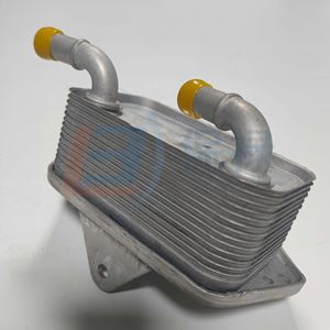 Refroidisseur d'huile moteur Audi Volkswagen 06E117021L, pièce de rechange pour système de radiateur de voiture - Product Image 4