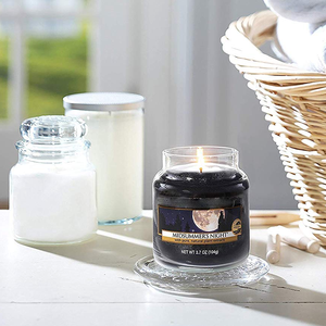 เทียนหอมถั่วเหลืองสไตล์อเมริกัน ยี่ห้อ Yankee สำหรับตกแต่งบ้านในเทศกาลปีใหม่ วันรับปริญญา วันวาเลนไทน์ และงานแต่งงาน - Product Image 3