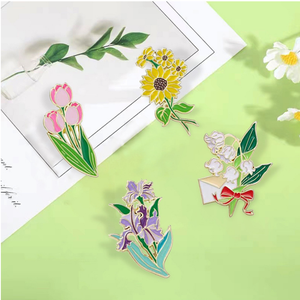 Broche de Metal con Diseño de Ángel y Fruta, en Forma de Flor, Chapado en Níquel Negro con Aleación de Zinc, Personalizable, para Ropa de Mujer y Estudiantes - Product Image 1