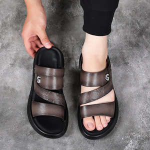 Été Nouveau Style Première Couche Sandales <span class=keywords><strong>en</strong></span> peau de <span class=keywords><strong>mouton</strong></span> Cuir véritable Chaussures de plage décontractées pour hommes Sandales Pantoufles <span class=keywords><strong>en</strong></span> cuir Chaussures pour hommes - Product Image 2