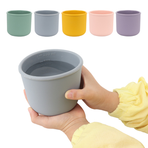 Tasses en silicone de qualité supérieure avec couvercle, coloris brillants, articles tendance de l'été, en silicone de qualité alimentaire - Product Image 2