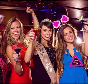 Kit de décoration pour future mariée : Écharpe et couronne de mariée, décorations de fête prénuptiale et enterrement de vie de jeune fille en or rose - Product Image 6