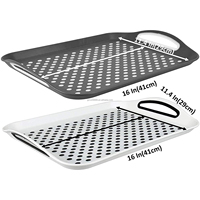 Plateau de service rectangulaire antidérapant en plastique pour repas et boissons, avec surface en caoutchouc antidérapante et poignées ergonomiques pour une prise en main facile