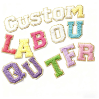 Patchs lettres en chenille autocollants A-Z, broderie en chenille pour vêtements, tissus, chaussures, sacs DIY