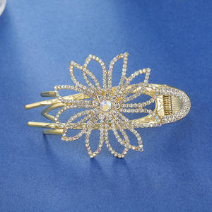 Mode coréenne épingle à <span class=keywords><strong>cheveux</strong></span> fleur en cristal gracieuse mère <span class=keywords><strong>pince</strong></span> à bec de canard pinces à <span class=keywords><strong>cheveux</strong></span> à trois mâchoires filles douces pinces à <span class=keywords><strong>cheveux</strong></span> fleur perle - Product Image 3