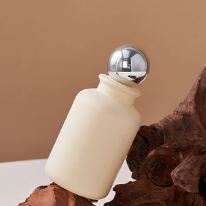 Ventas calientes Caro Vacío 50ml Copa negra redonda Botella esmerilada Perfume con tapa de bola dorada - Product Image 5