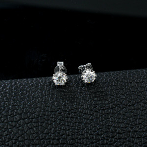 925 silver <b>heart</b>-<b>shaped</b> claw inlaid cultivated diamond earrings for women's high-end jewelry - Product Image 2