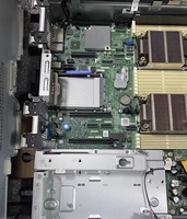 Serveur Rack PCIe 4.0 Haute Performance pour Stockage AI/ML, 24 NVMe SSD 368 To, Stock EMC PowerEdge R750