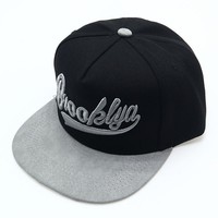 Gorra de Béisbol Personalizada de Gamuza Vintage, Gorra Plana con Cierre a Presión, Gorra Deportiva de Cinco Paneles, Gorra con Logotipo Bordado en 3D, Fabricante de Gorras